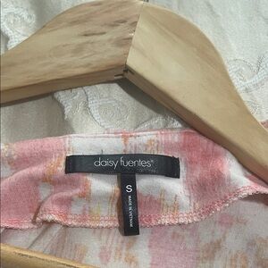 Daisy Fuentes Vibrant Pink and Orange Blouse